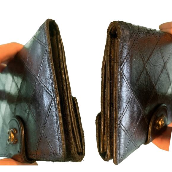 Chanel Vintage Black Leather Folding Wallet - Picture 5 of 8